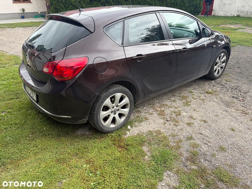 Opel Astra 1.4 T Cosmo S&S - 4