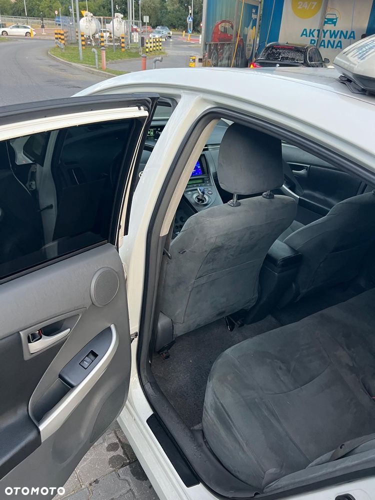 Toyota Prius - 11