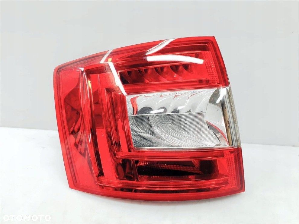 SKODA OCTAVIA 3 III KOMBI 13r+ LEWA TYLNA LAMPA 2X LED ORYG. EU 5E9945095A - 7