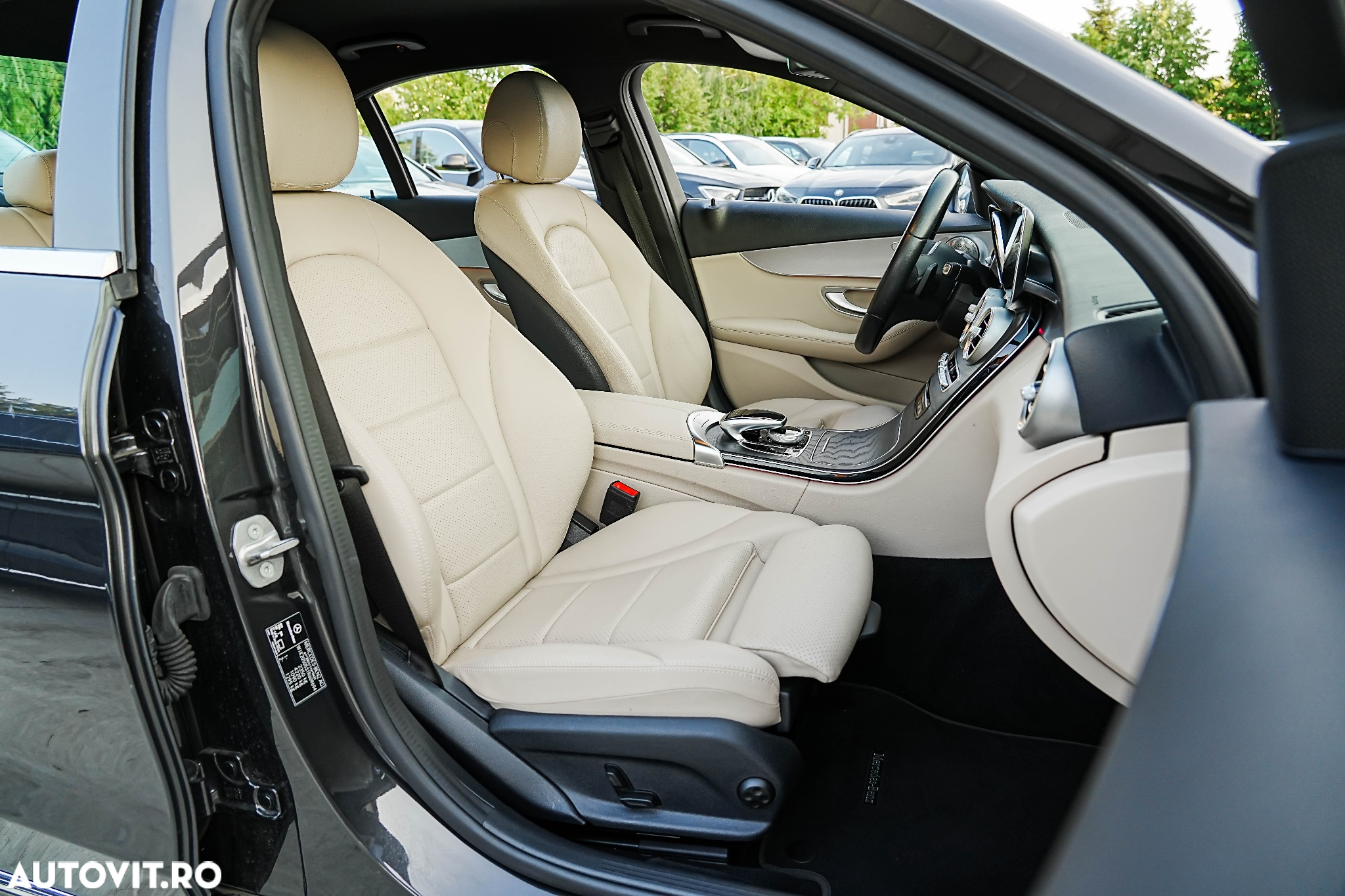 Mercedes-Benz C 300 e 9G-TRONIC Exclusive - 16