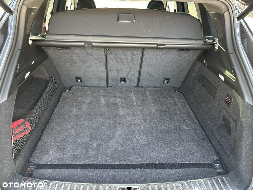 Porsche Cayenne - 15