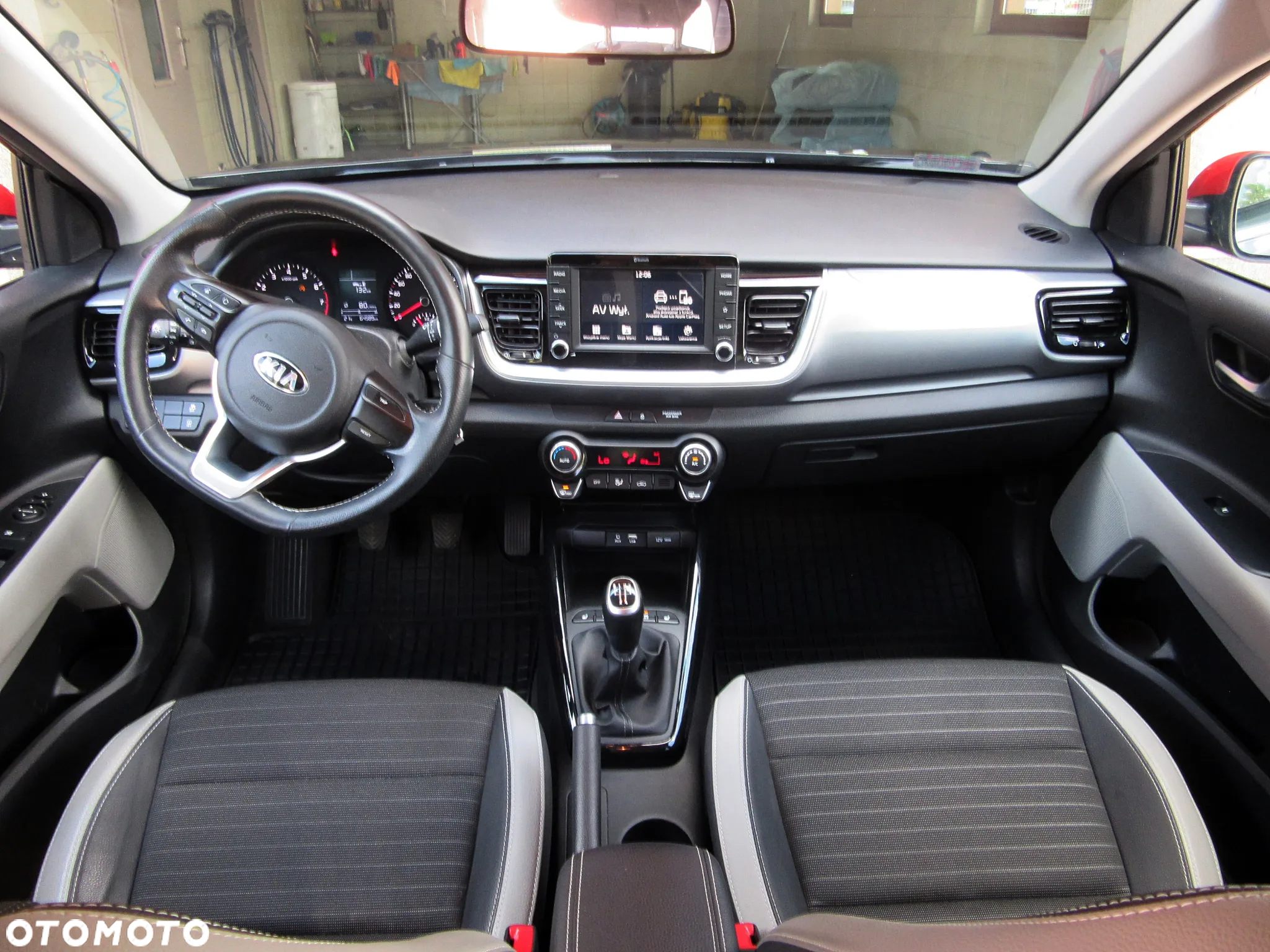 Kia Stonic 1.0 T-GDI L Business Line - 11