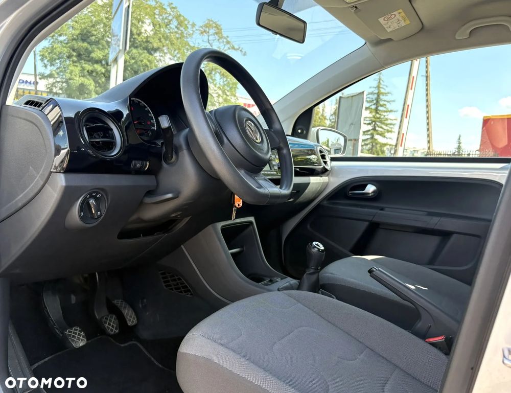 Volkswagen up! 1.0 move - 11