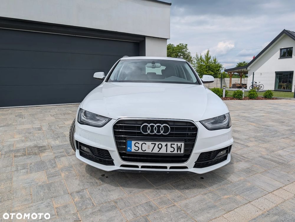 Audi A4 Avant 2.0 TDI DPF clean diesel multitronic S line Sportpaket - 4