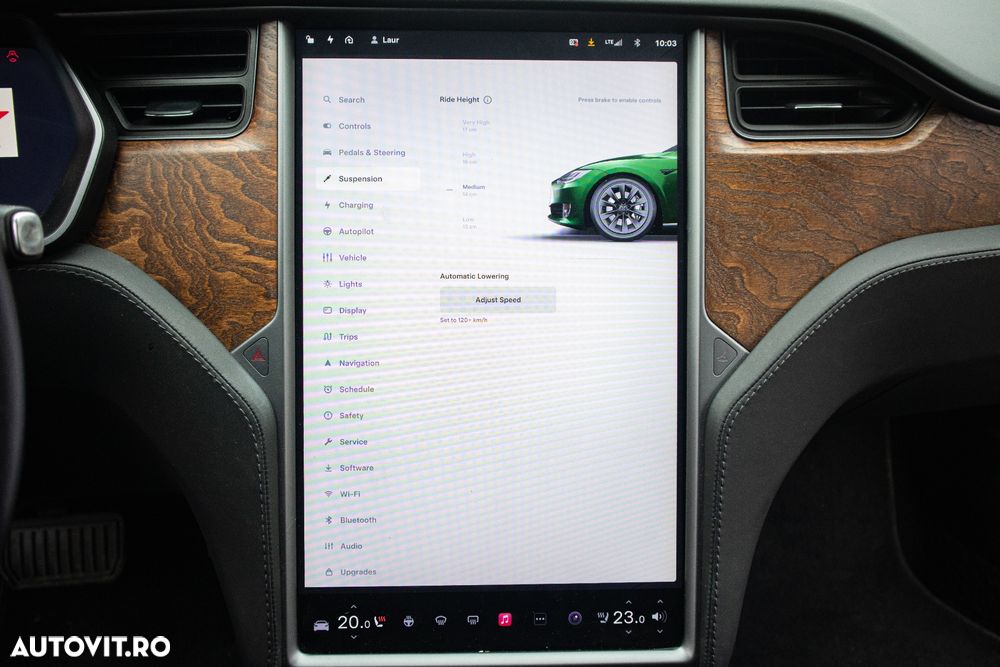 Tesla Model S - 21