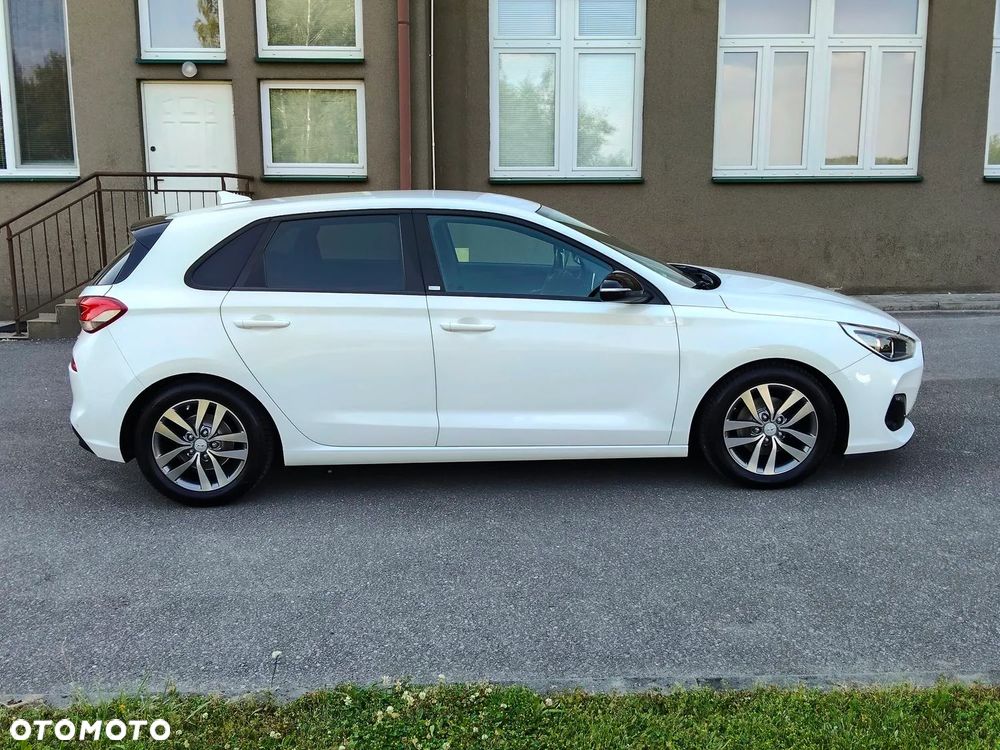 Hyundai i30 1.4 Premium - 9