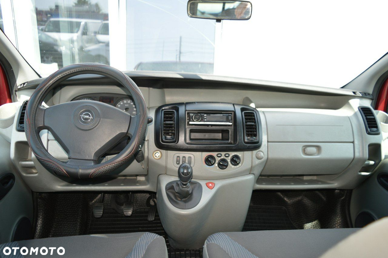 Opel Vivaro - 2