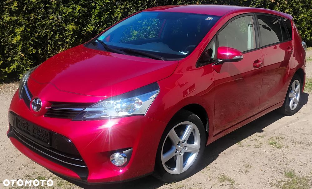 Toyota Verso 2.0 D-4D Active - 1