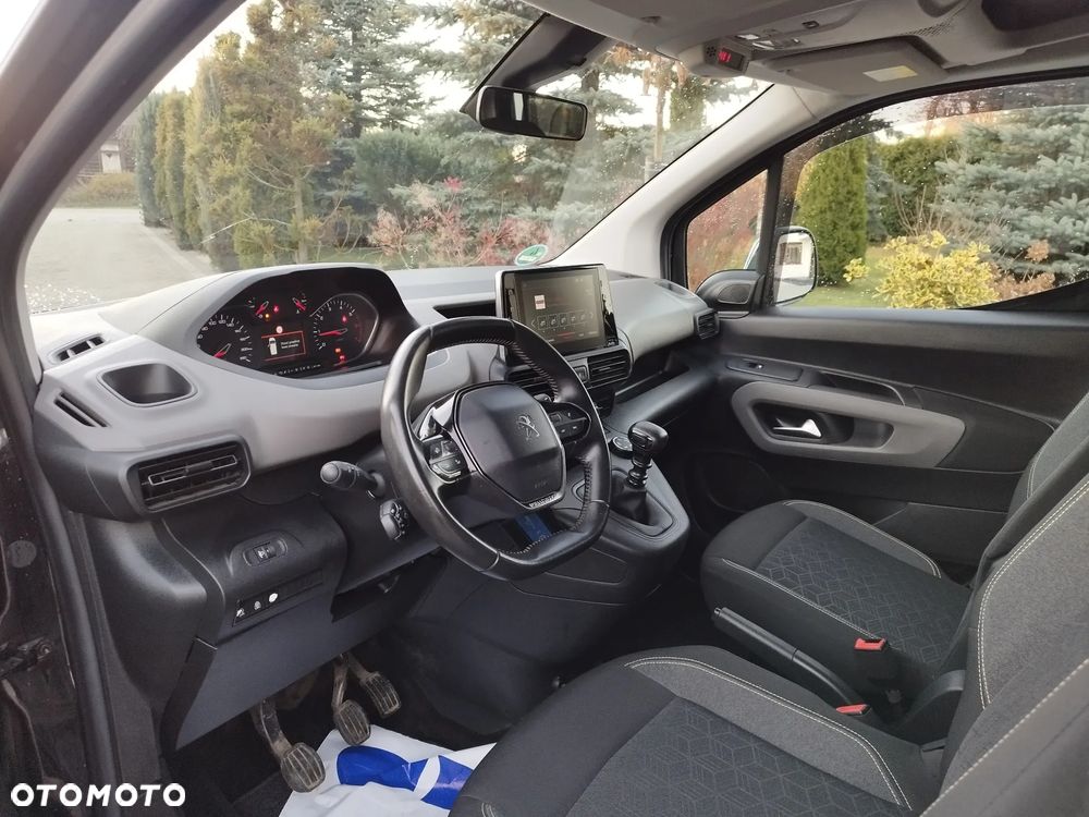 Peugeot Rifter 1.5 BlueHDI Allure S&S - 23