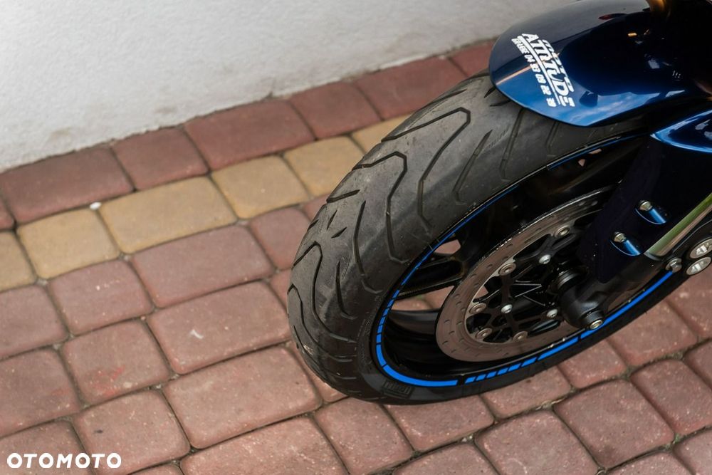 Yamaha FZ - 12