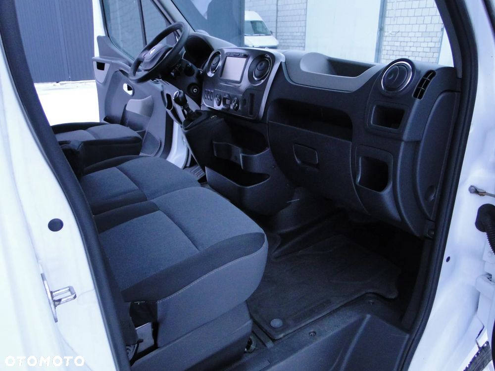 Renault Master - 18