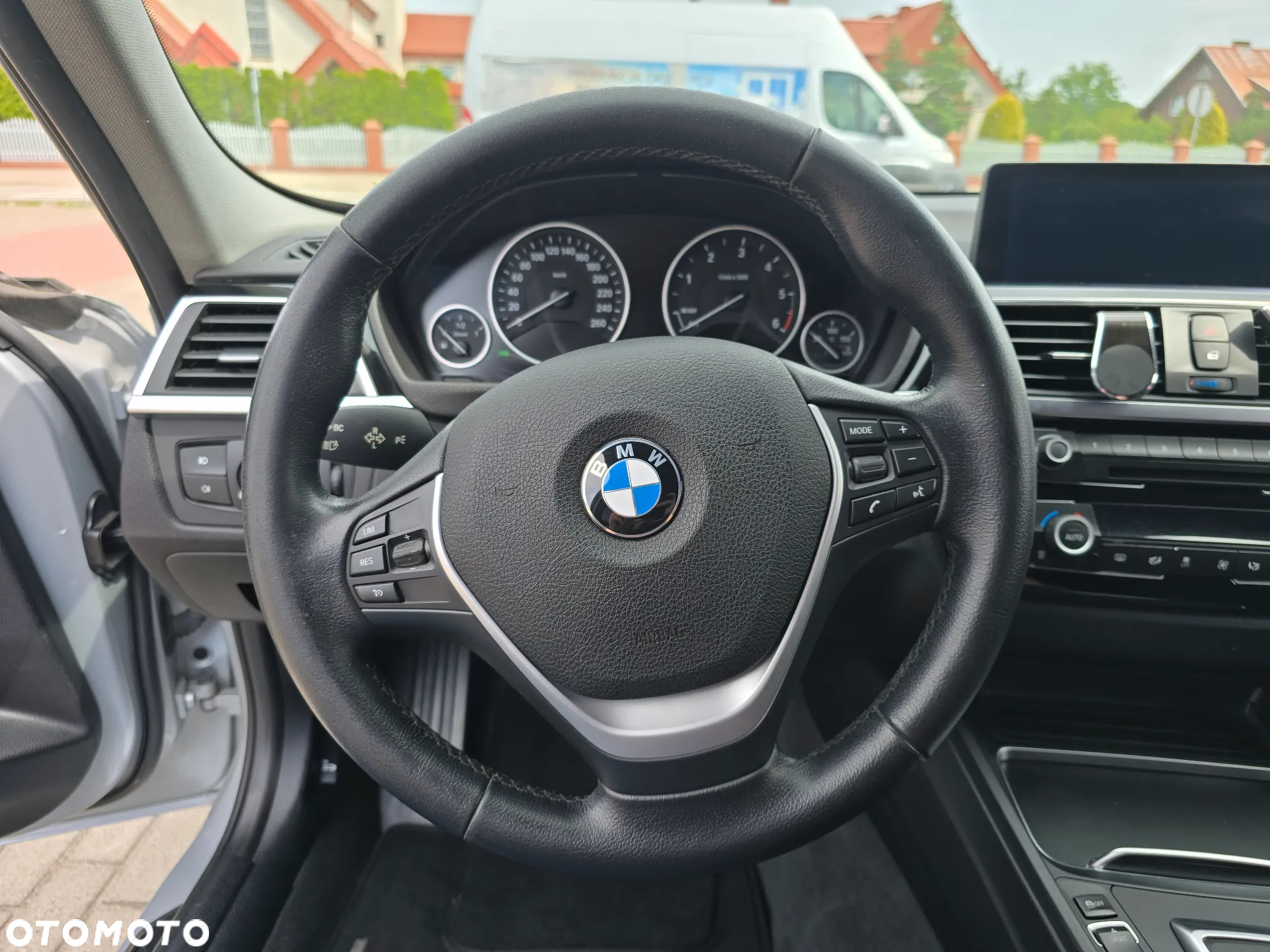 BMW Seria 3 320d xDrive Advantage - 18