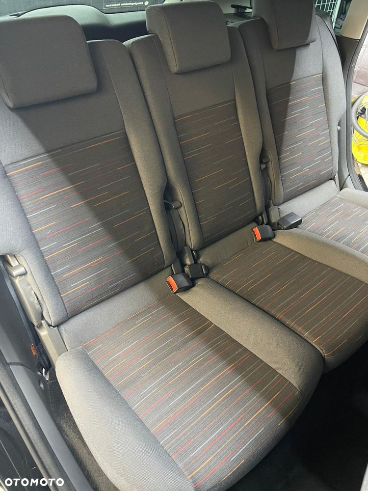 Ford C-MAX 1.8 Trend - 34