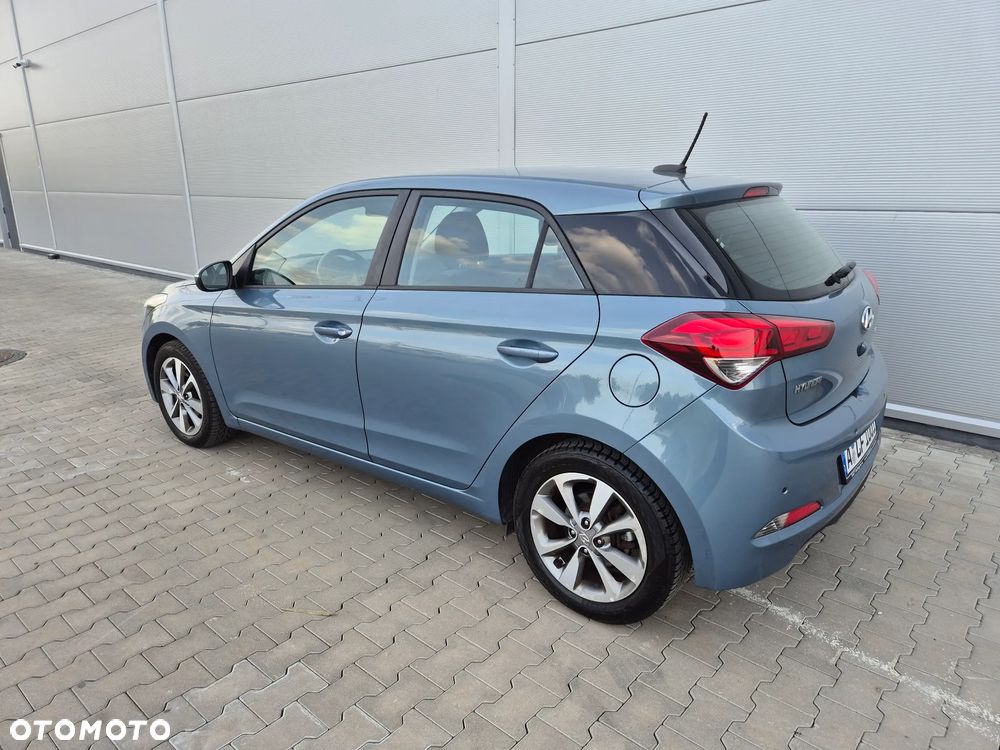 Hyundai i20 1.2 Elegant - 12