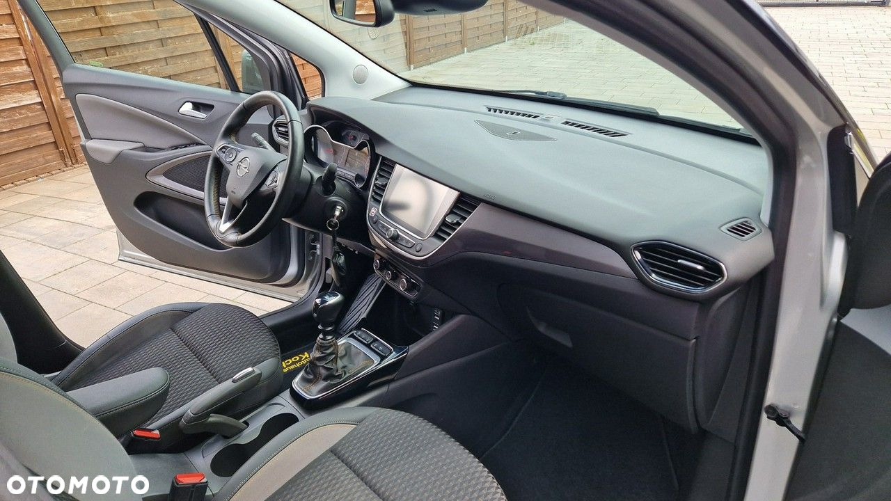 Opel Crossland X - 18