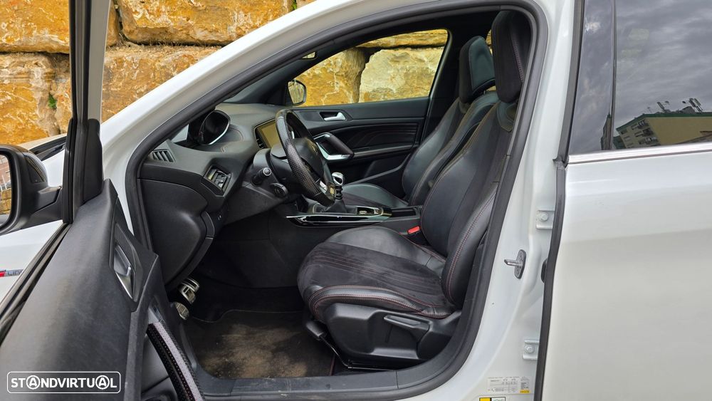 Peugeot 308 1.2 PureTech GT Line - 37