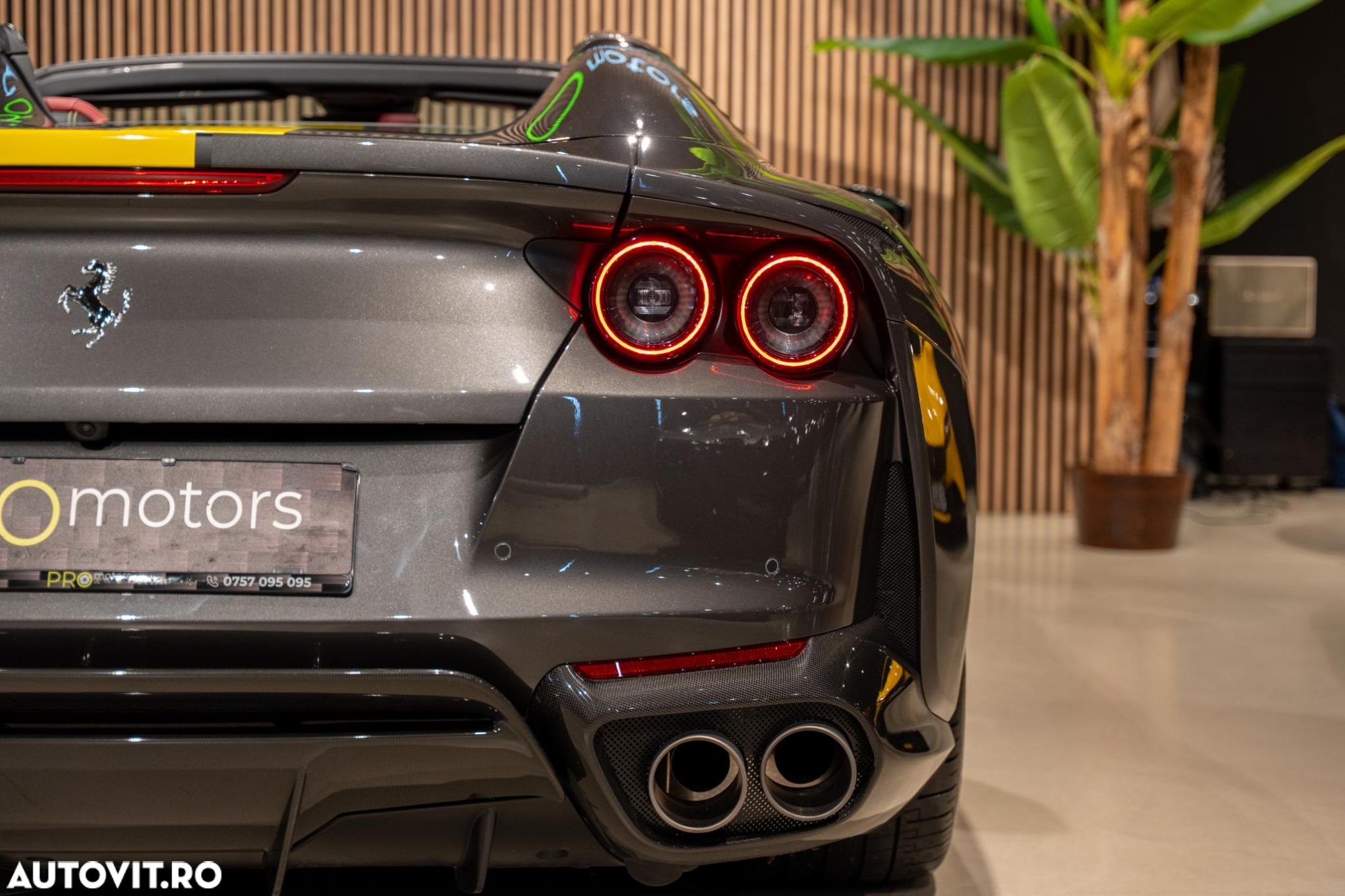 Ferrari 812 - 28