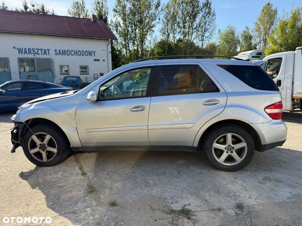 Mercedes-Benz ML 350 4-Matic - 7