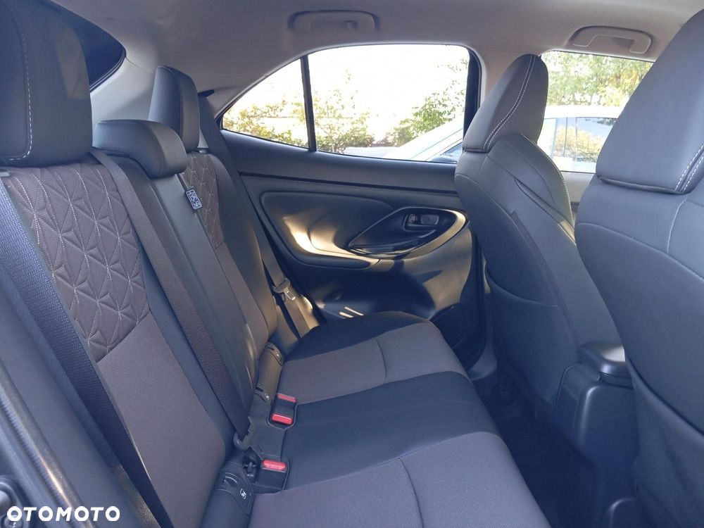 Toyota Yaris Cross - 12