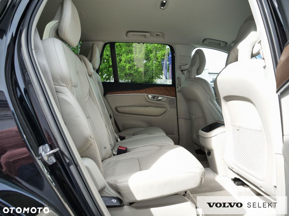 Volvo XC 90 - 34