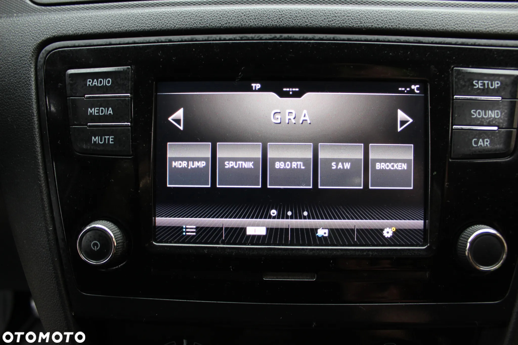 Skoda RAPID 1.0 TSI Active - 17
