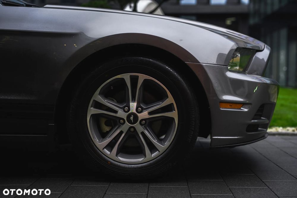 Ford Mustang 3.7 V6 Premium - 17