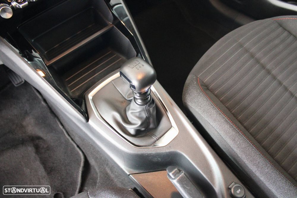 Peugeot 208 1.2 PureTech Active Pack - 12