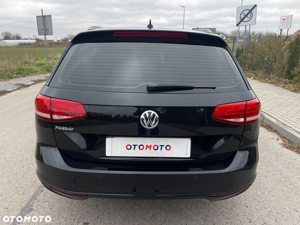 Volkswagen Passat 2.0 TDI DSG (BlueMotion Technology) Comfortline - 28