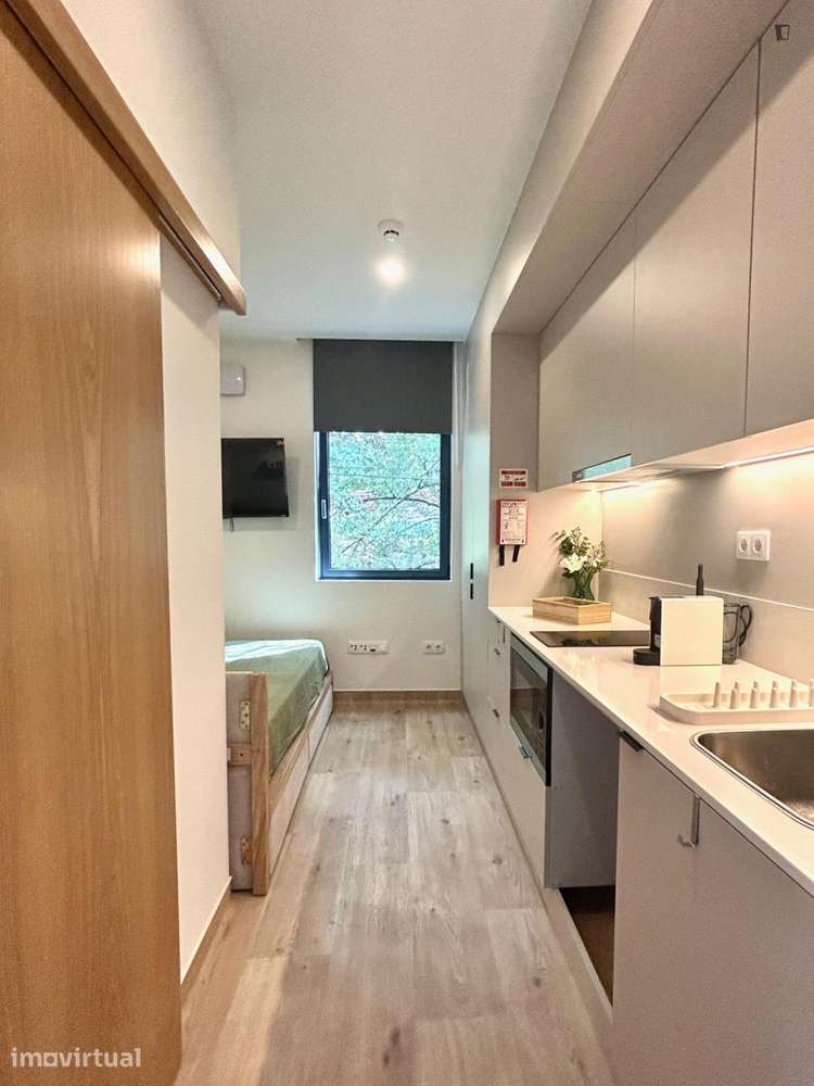 Estúdio - localizado em São Mamede de Infesta Porto - Grande imagem: 3/6