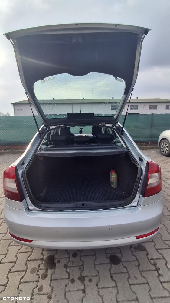 Skoda Octavia 1.8 TSI Ambiente - 5