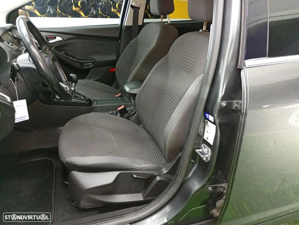 Ford Focus - 20