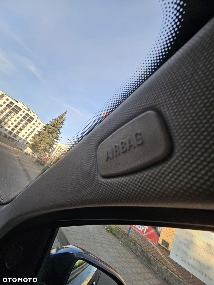 Opel Astra 1.9 CDTI - 17