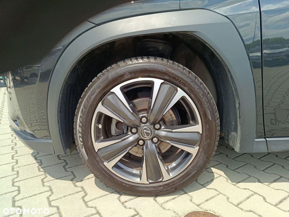 Lexus UX 200 GPF Business Edition 2WD - 26