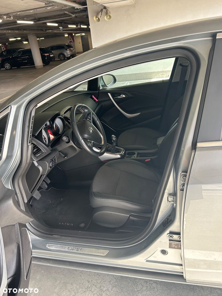 Opel Astra 1.6 Turbo Edition - 6