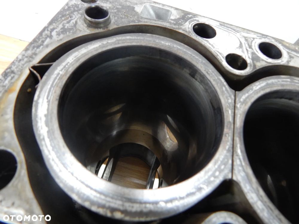 Blok silnika 2.4 D5 D5244T Volvo XC60 xc60 I s60 s80 v70 08-17 Łuków części - 4