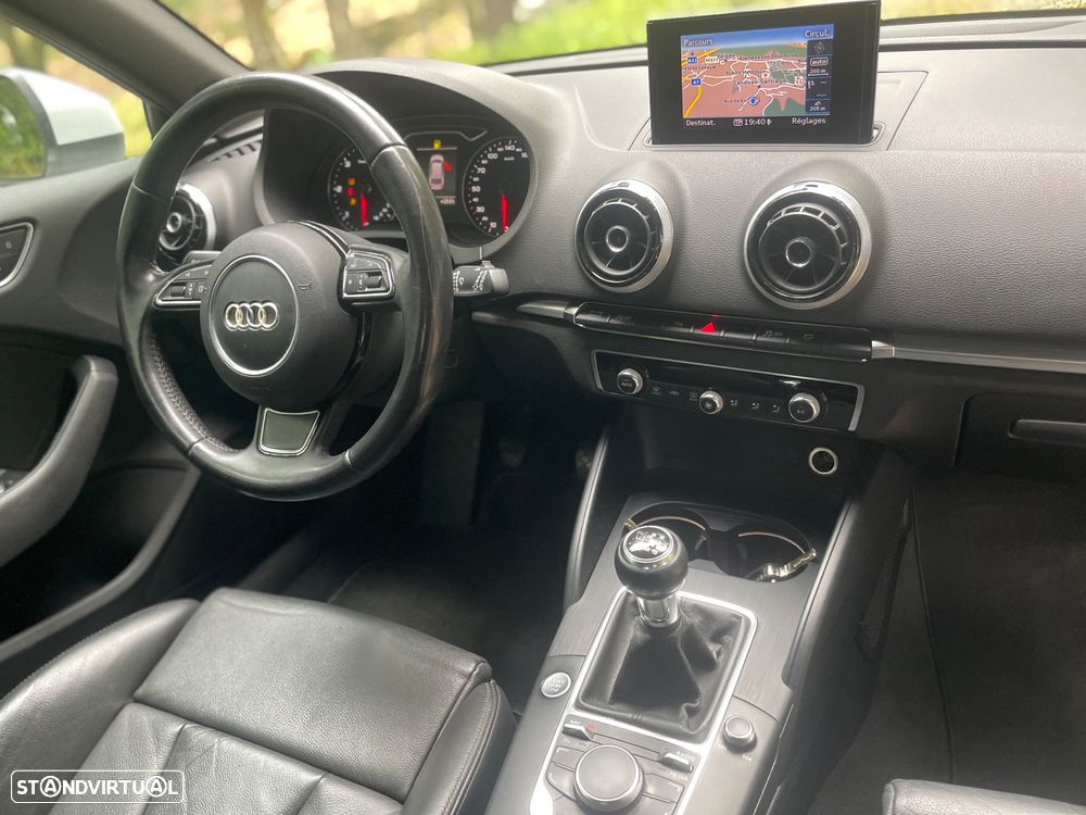 Audi A3 2.0 TDI S line Sport Pack - 22