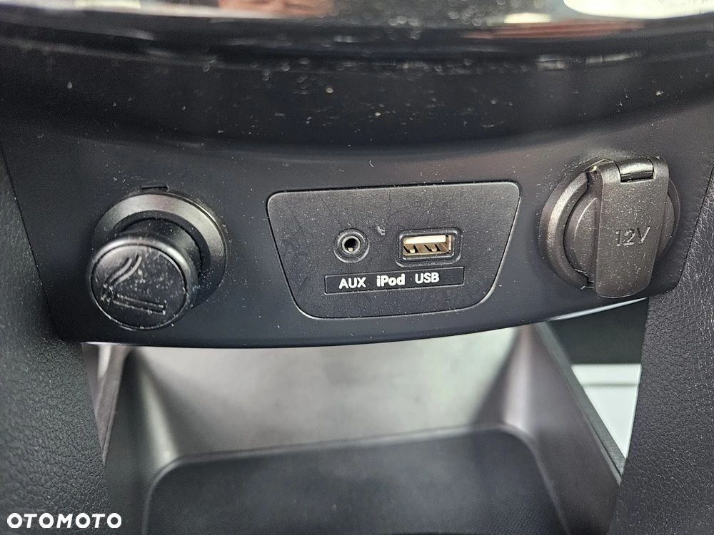 Hyundai i30 blue Kombi 1.6 CRDi Classic - 30