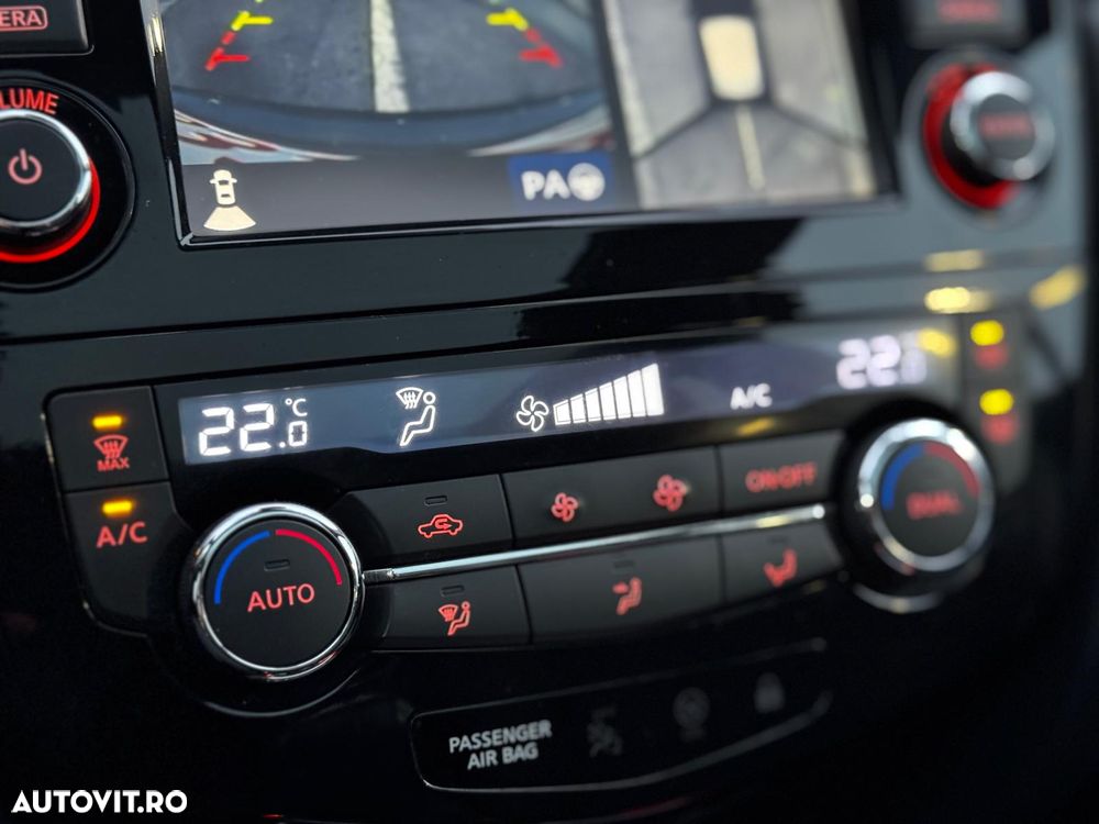 Nissan Qashqai 1.6 DCI TEKNA - 12