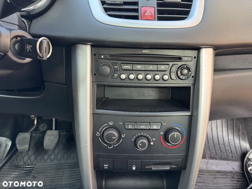 Peugeot 207 1.4 16V Trendy - 9