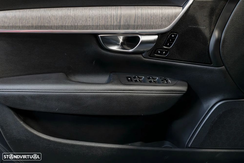 Volvo V90 2.0 T8 PHEV Inscription AWD - 23