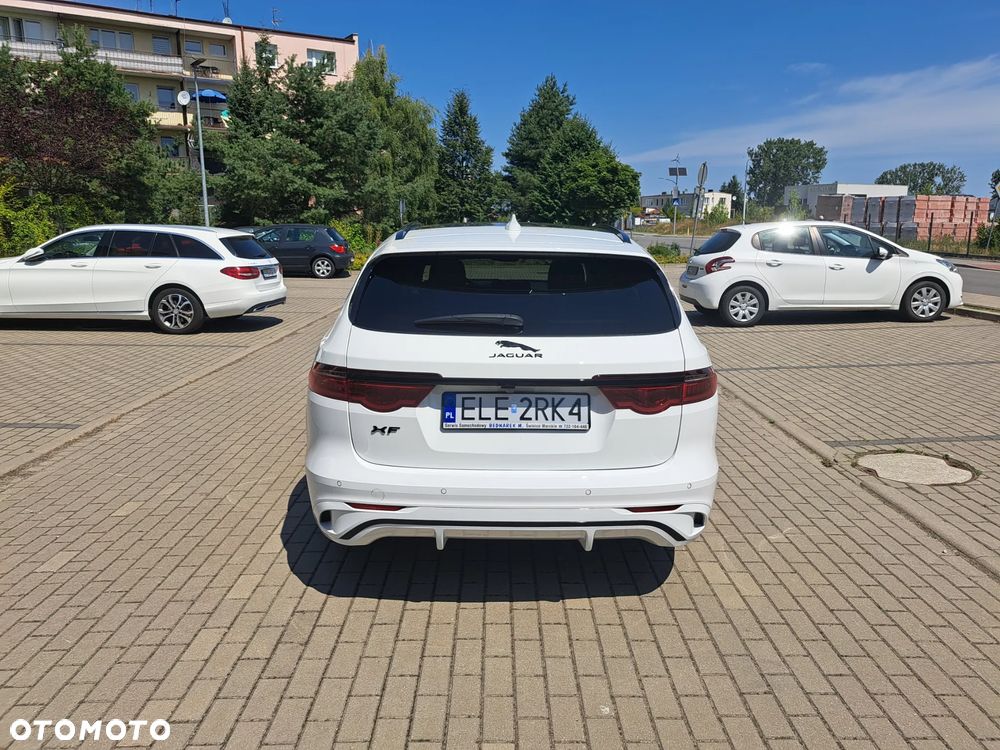 Jaguar XF D200 R-Dynamic S - 25