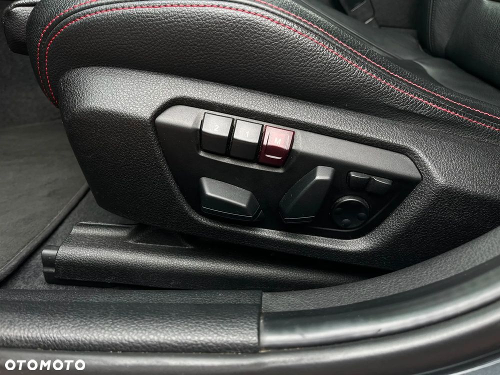 BMW Seria 1 - 19