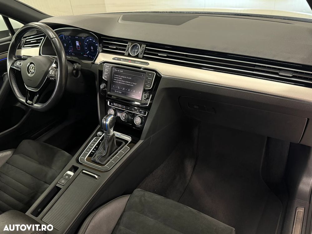 Volkswagen Passat - 10