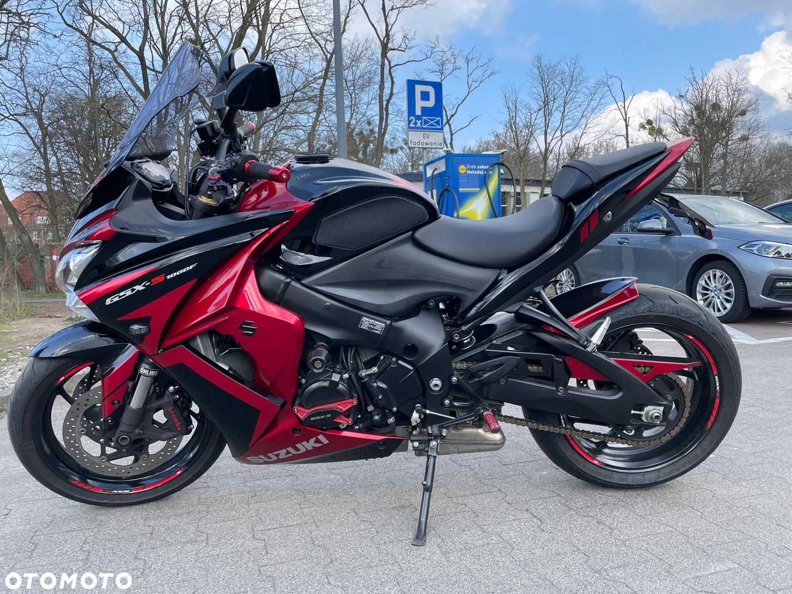 Suzuki GSX 1000 - 1