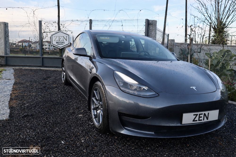 Tesla Model 3 Standard Range Plus RWD - 1