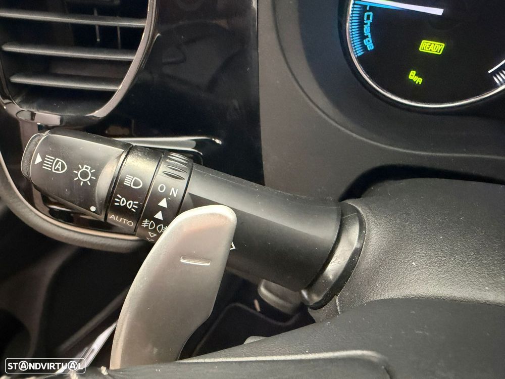 Mitsubishi Outlander 2.0 Instyle Navi - 20