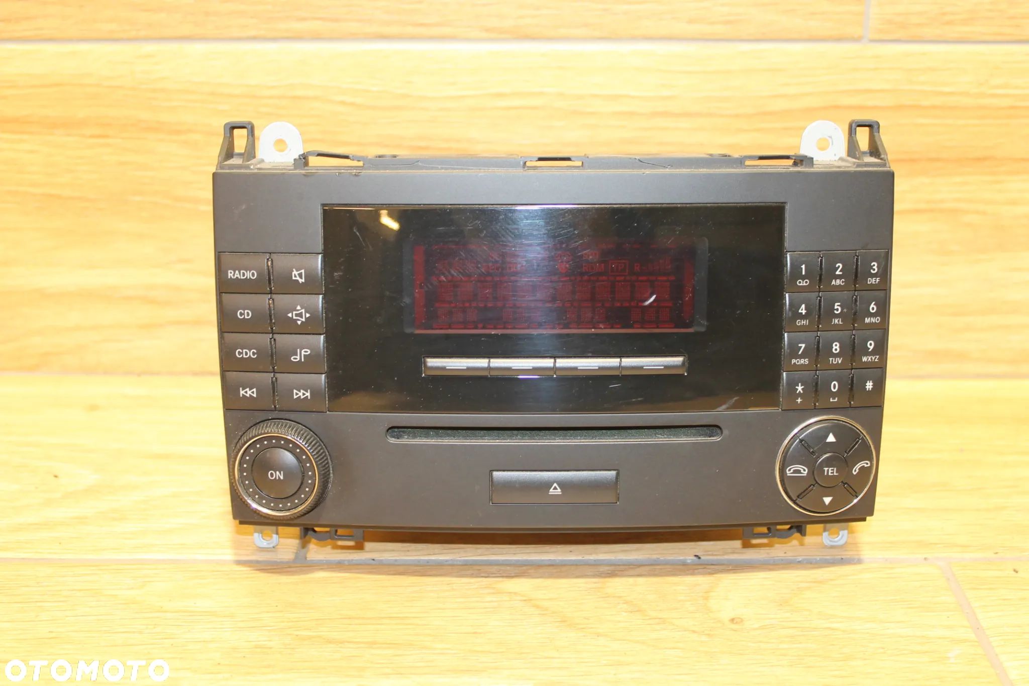 Mercedes W169 Radio Odtwarzacz CD A1698700689 - 1