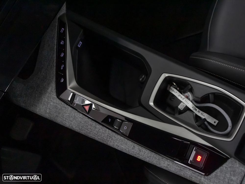 Peugeot 3008 1.2 Hybrid Allure e-DCS6 - 35