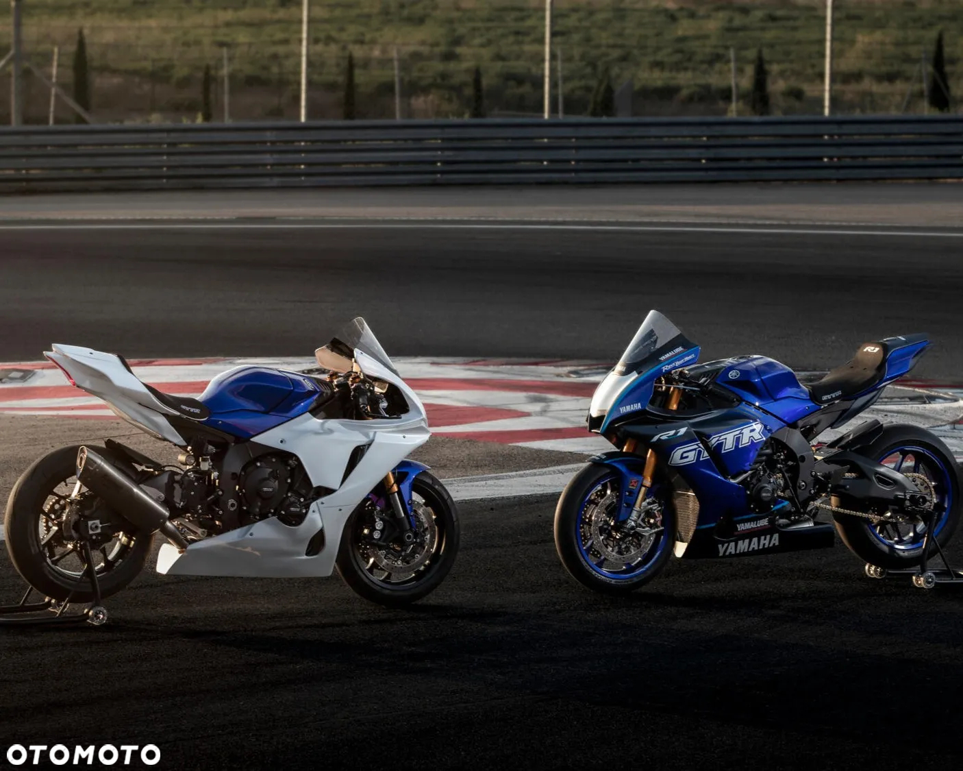 Yamaha R1 - 7