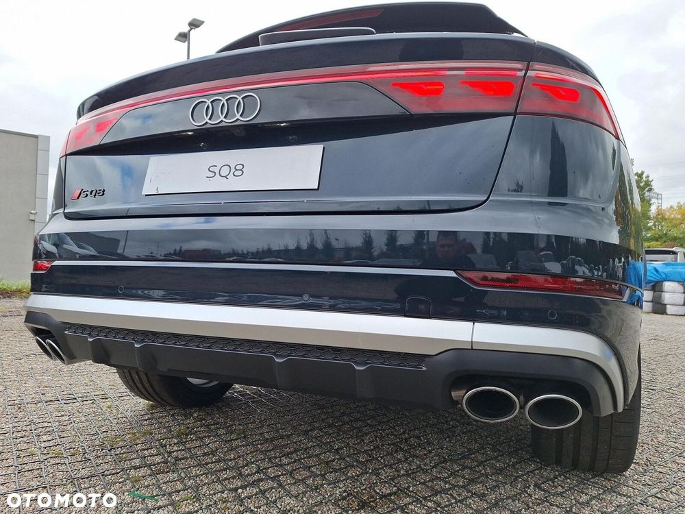Audi SQ8 - 25